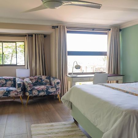 Ekuthuleni Modern Christian Guesthouse With Seaview Umhlanga Rocks Стая снимка